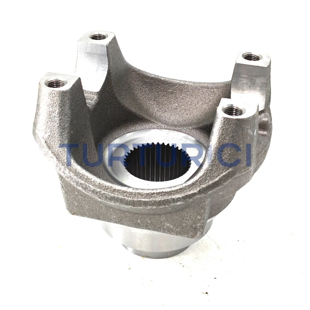 YUGO CARDAN SPICER 38 ESTRIAS 4 AGUJEROS SERIE SPL140 - MERCEDES BENZ / VOLVO